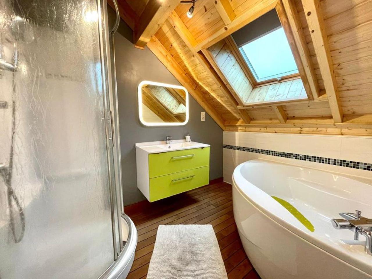 Gite De Mortagne, Chalet Avec Piscine - By Primo C0Nciergerie Gigny-sur-Saone Luaran gambar
